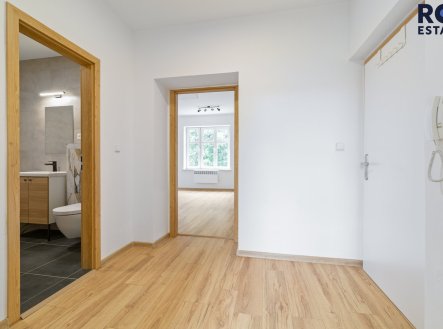 Pronájem bytu, 3+kk, 60 m²