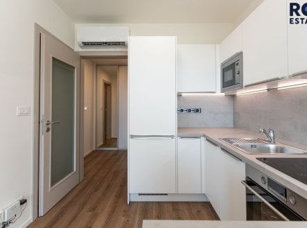 Pronájem bytu, 1+kk, 35 m²