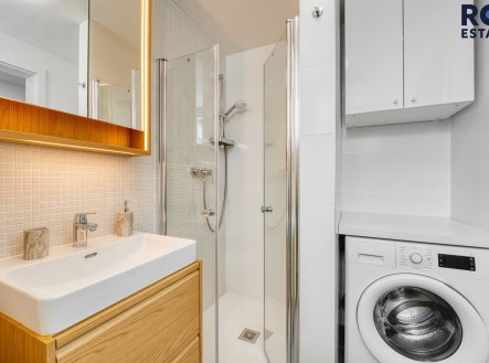 Pronájem bytu, 2+kk, 61 m²