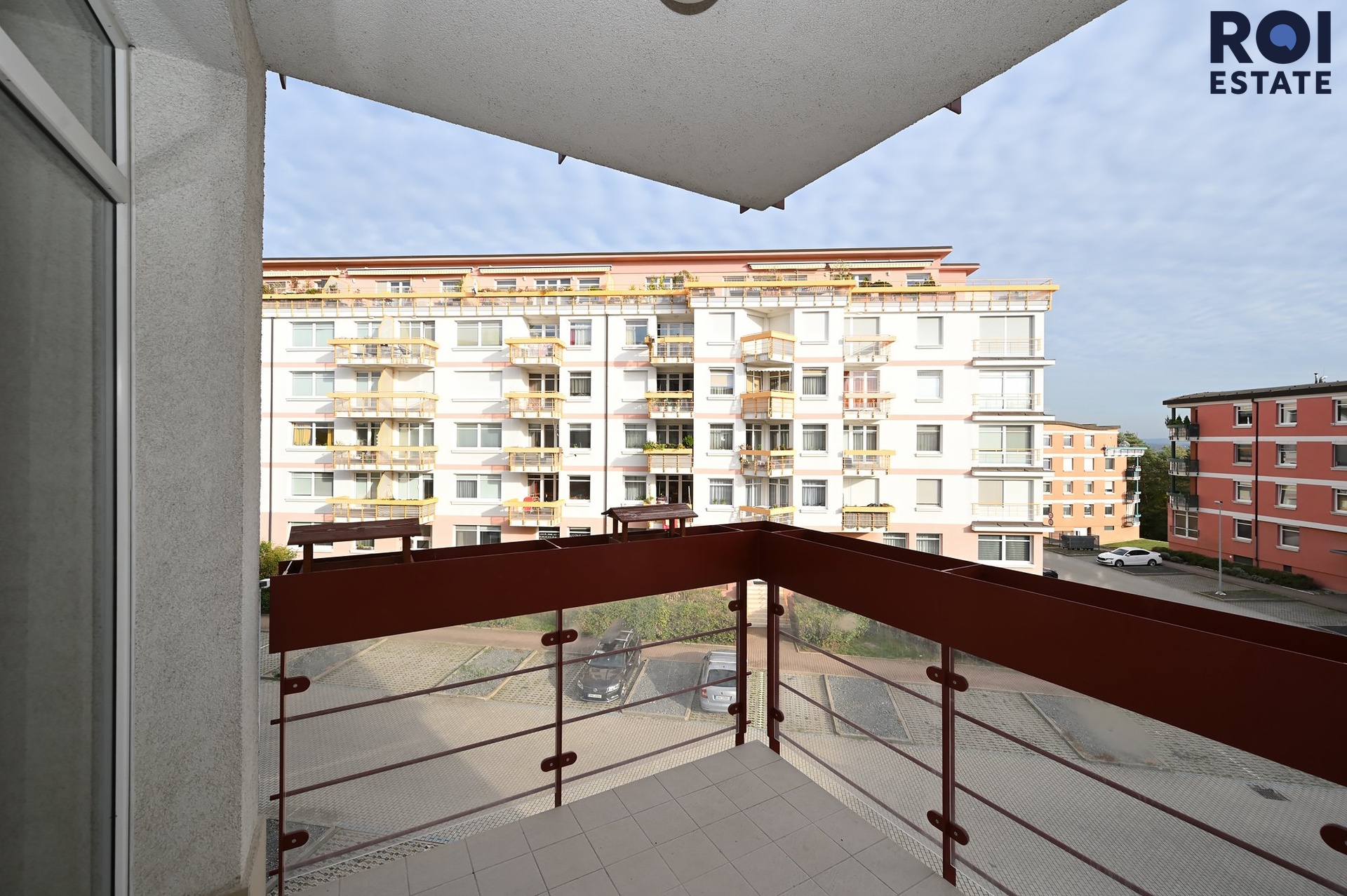 Pronájem kompletně zařízeného bytu 2+kk 65 m² s balkonem a parkovacím stáním, Praha - Libeň