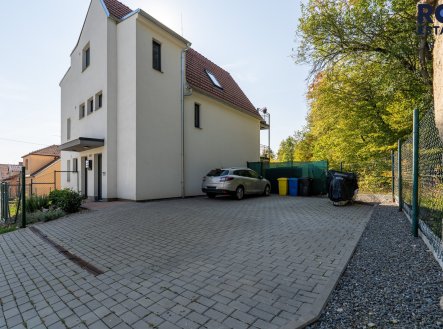 Pronájem bytu, 3+kk, 83 m²