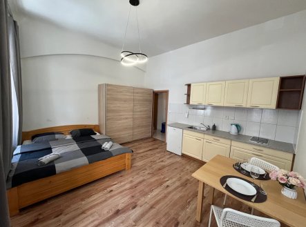 Pronájem bytu, 1+kk, 31 m²