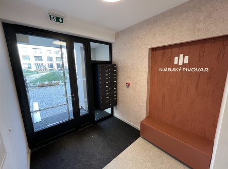 Pronájem bytu, 2+kk, 54 m²