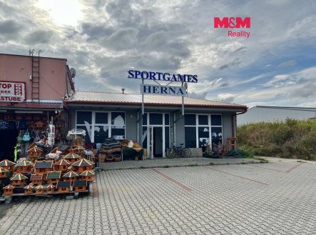 Pronájem obchodní prostory, 160 m²