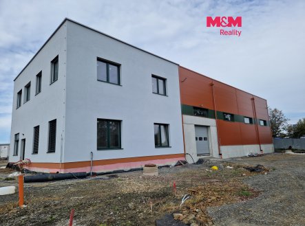 Pronájem skladu, 1 049 m²