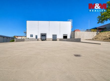 Pronájem skladu, 2 200 m²