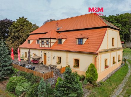 Prodej chaty/rekreačního objektu, 689 m²