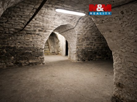 Pronájem skladu, 200 m²