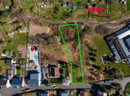 Pozemek_Chrochvice_Pozemek_1.jpg | Prodej - pozemek pro bydlení, 1 396 m²