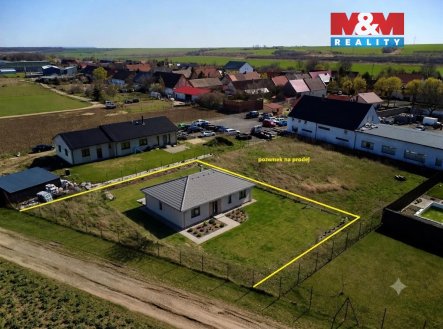 Prodej pozemku pro bydlení, 832 m²