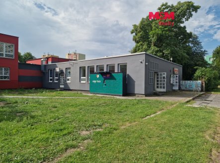 Pronájem obchodní prostory, 66 m²