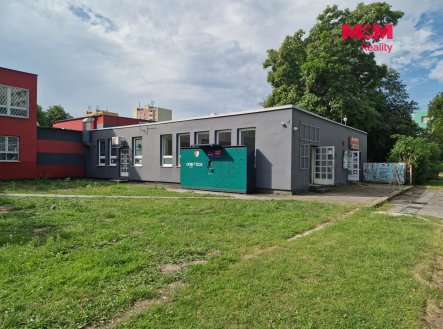 Pronájem obchodní prostory, 66 m²