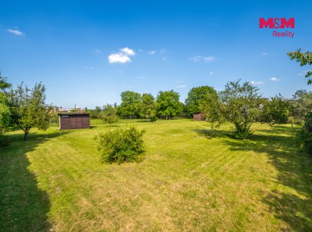 Prodej pozemku pro bydlení, 1 676 m²