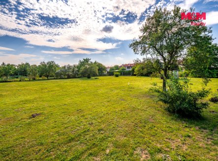 Prodej pozemku pro bydlení, 1 676 m²