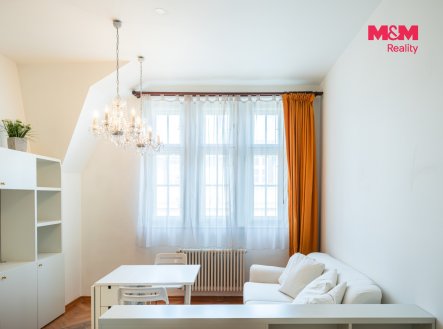 Pronájem bytu, 1+kk, 31 m²