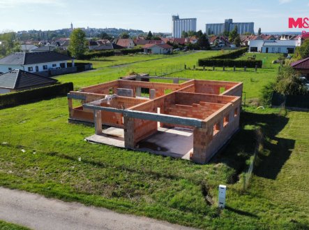 Prodej pozemku pro bydlení, 1 044 m²