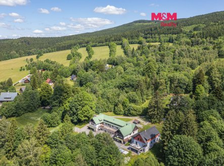 Prodej hotel, 1 200 m²