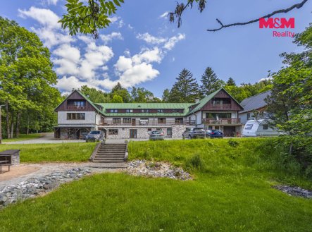 Prodej hotel, 1 200 m²