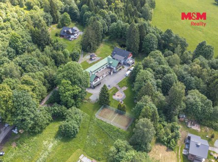 Prodej hotel, 1 200 m²