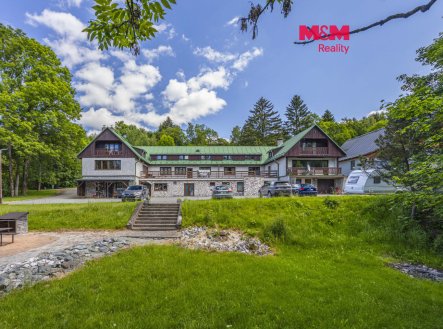 Prodej hotel, 1 200 m²