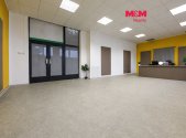 Pronájem obchodní prostory, 93 m²