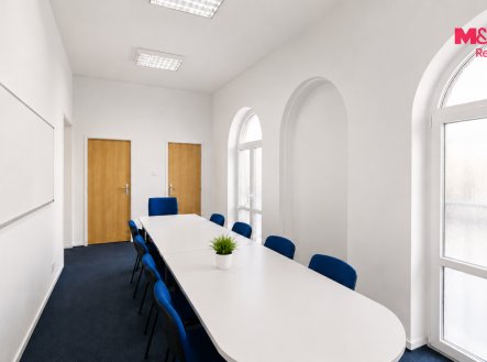 Pronájem obchodní prostory, 108 m²