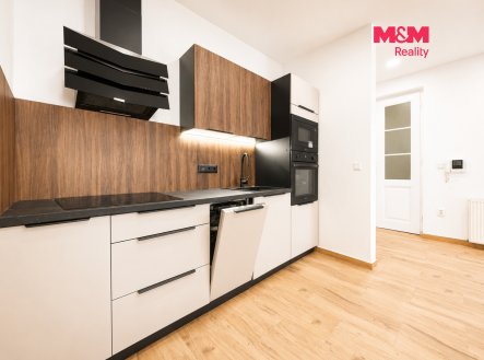 Pronájem bytu, 3+1, 120 m²