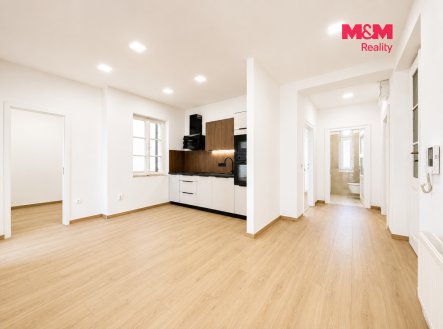 Pronájem bytu, 3+1, 120 m²