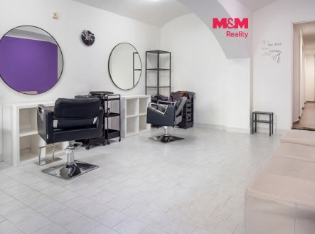 Prodej obchodní prostory, 85 m² obrázek