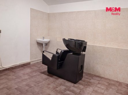Prodej obchodní prostory, 85 m²