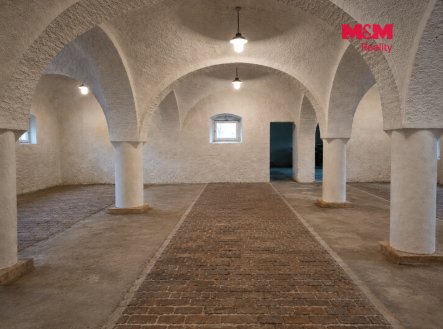 Pronájem skladu, 204 m²