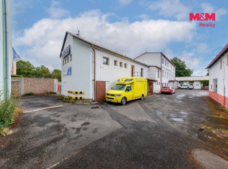 Prodej výrobní prostory, 900 m²