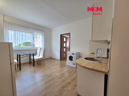 Pronájem bytu, 1+1, 37 m²