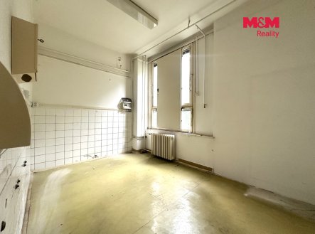Prodej obchodní prostory, 900 m²