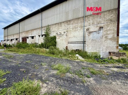 Pronájem skladu, 1 040 m²