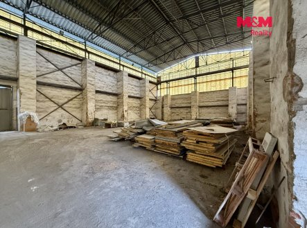 Pronájem skladu, 1 040 m²