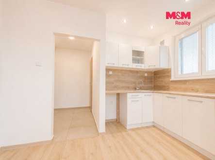 Pronájem bytu, 1+kk, 27 m²