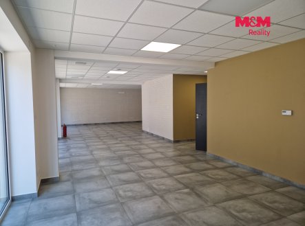 Pronájem obchodní prostory, 139 m²