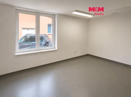 Pronájem obchodní prostory, 181 m² obrázek