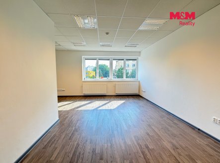 Pronájem kanceláře, 94 m²