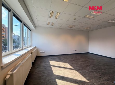 Pronájem kanceláře, 94 m²
