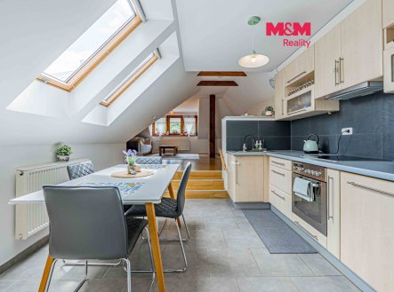 Prodej bytu, 2+1, 76 m²