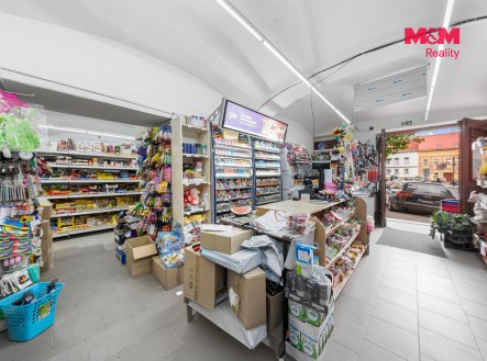 Prodej obchodní prostory, 900 m²