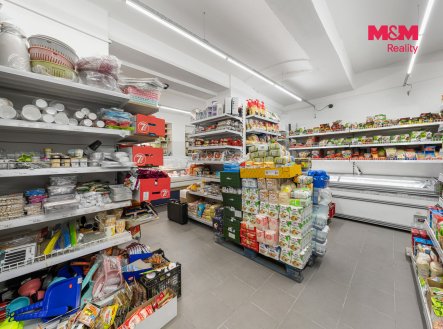Prodej obchodní prostory, 900 m²