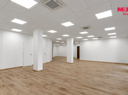 Prodej kanceláře, 139 m²