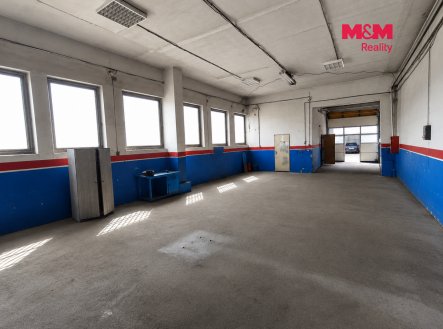 Pronájem obchodní prostory, 150 m²
