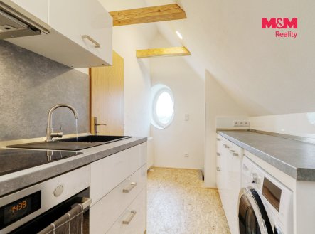 Pronájem bytu, 2+kk, 72 m²