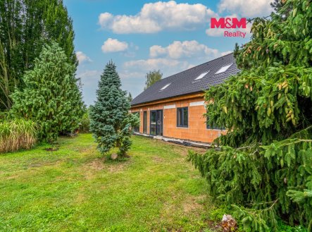 Prodej pozemku pro bydlení, 823 m²