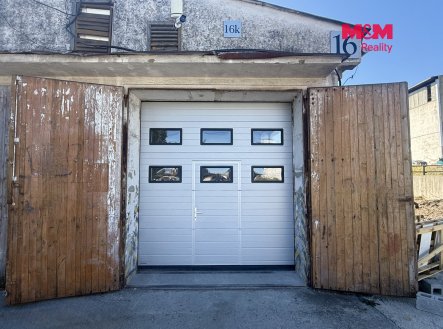 Pronájem skladu, 111 m²
