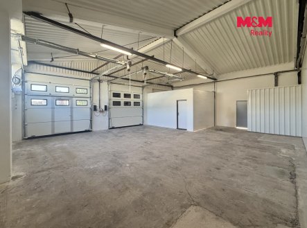 Pronájem skladu, 111 m²